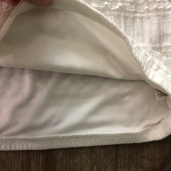 Worn once! - WHBM Fitted Lace Shirt - Picture 4 of 9